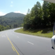 Imagen para el artículo titulado Logra aterrizar su avión en medio de una carretera y esquivando cables